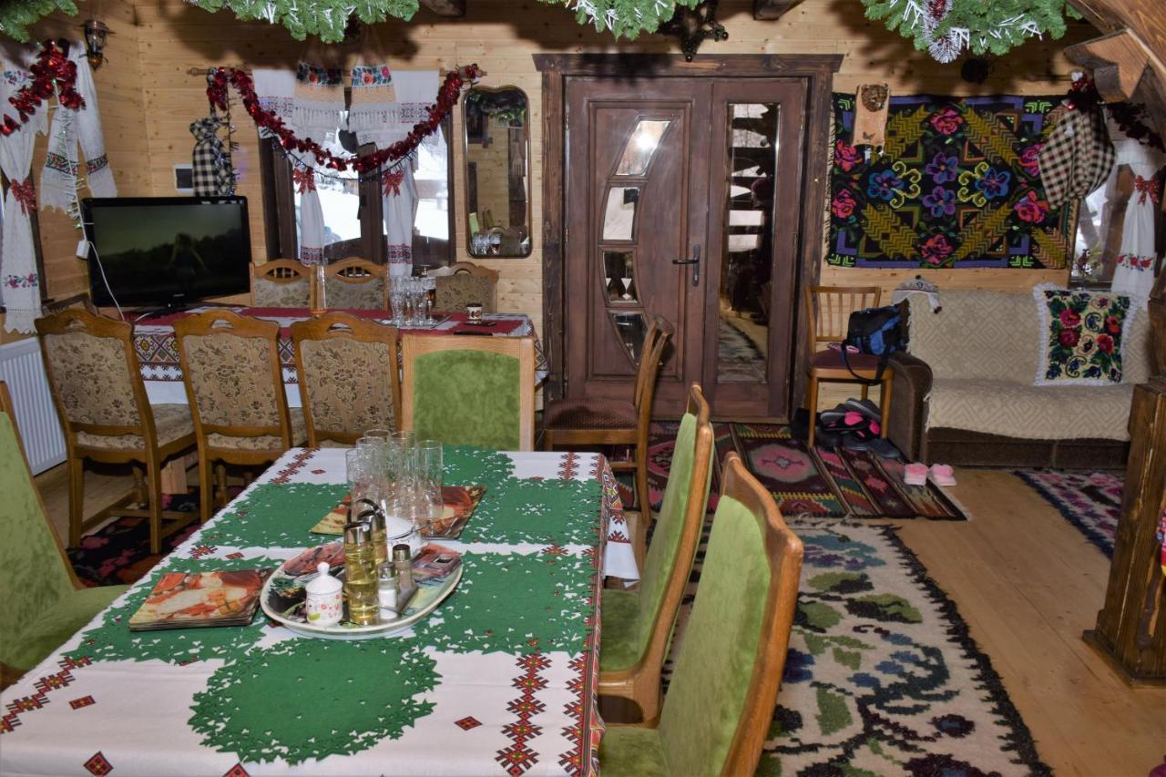 Cabanele Rus Budeşti Exteriör bild